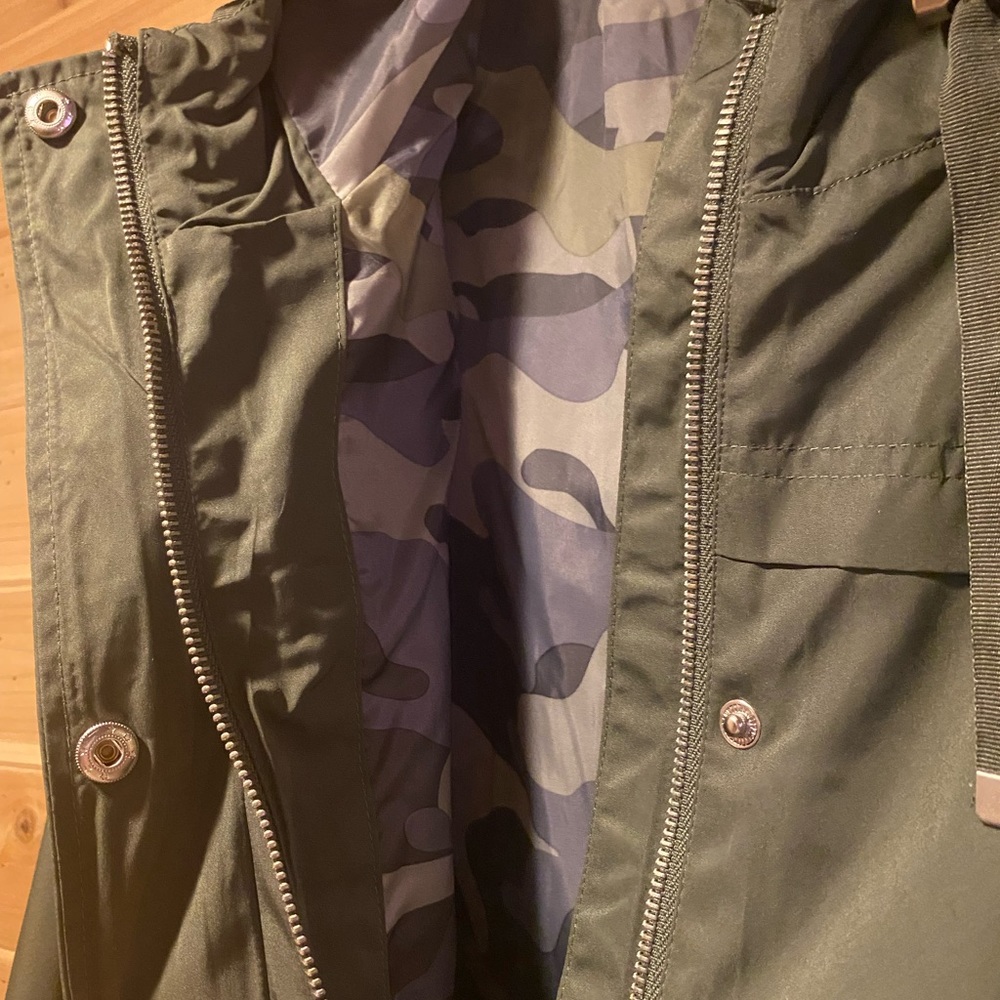Women lightweight hooded jacket - Picture 5 of 8